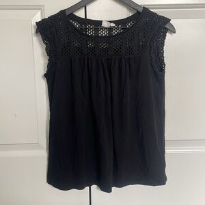 Women’s black top